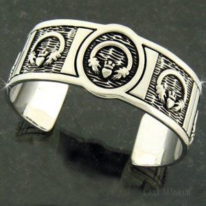 Irish Claddagh Cuff Bracelet